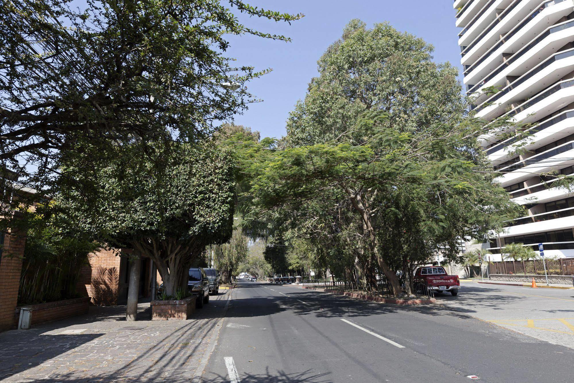 La Inmaculada Hotel Ciudad Guatemala Eksteriør billede